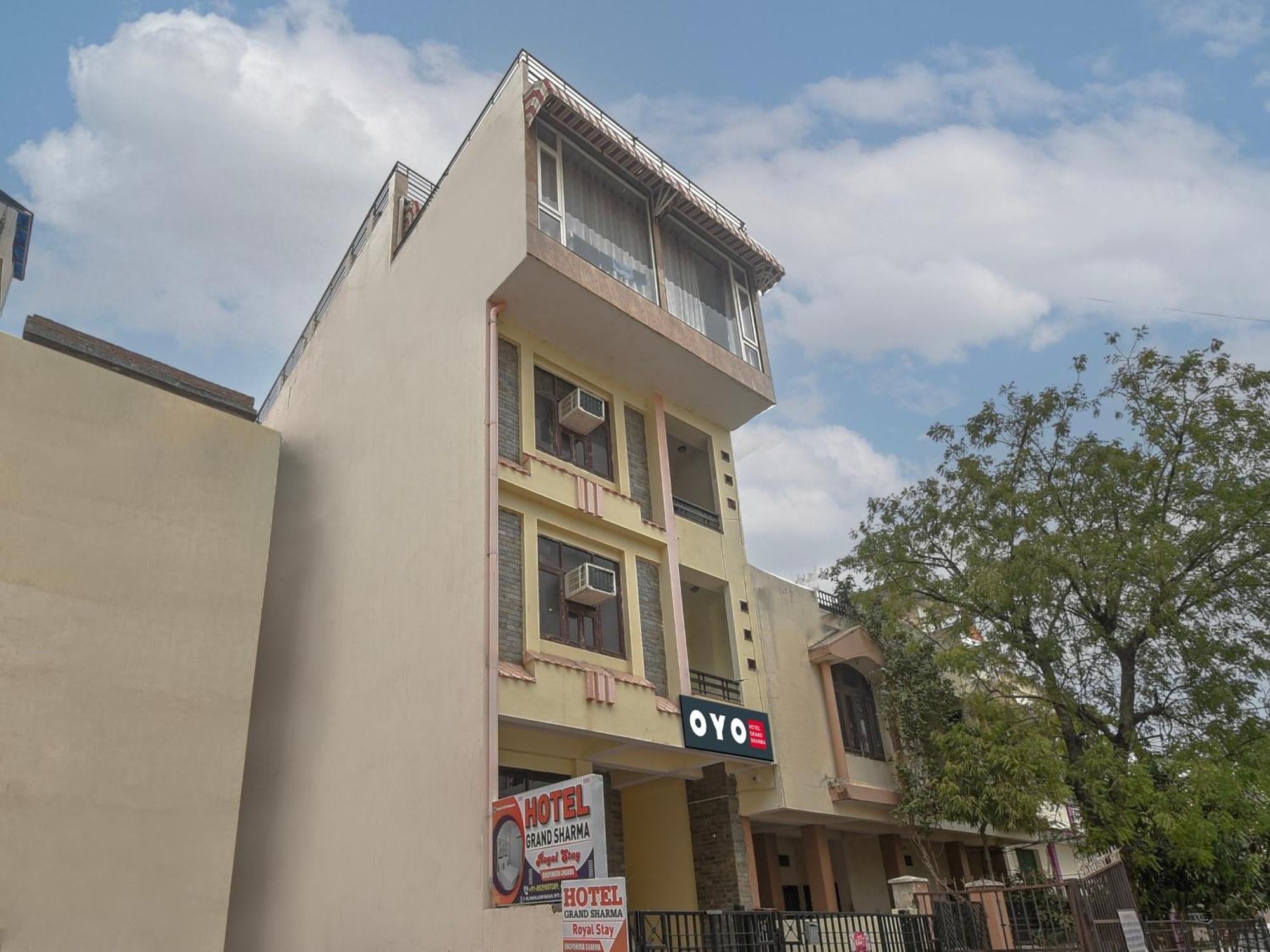 O Grand Sharma Hotel 3*