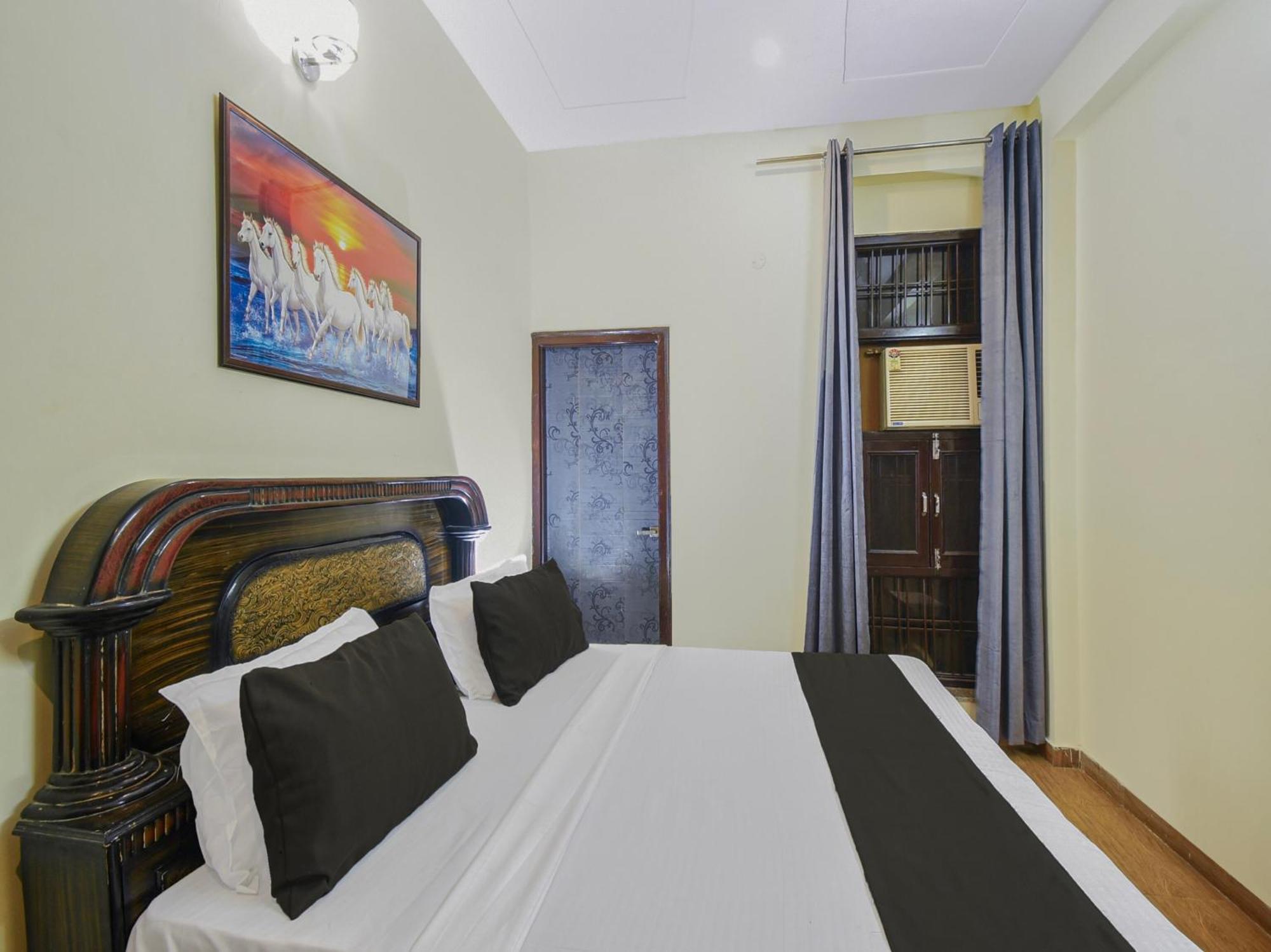 O Grand Sharma Hotel